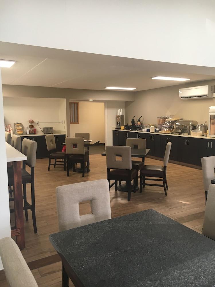 Quality Inn & Suites Clackamas - Portland מראה חיצוני תמונה