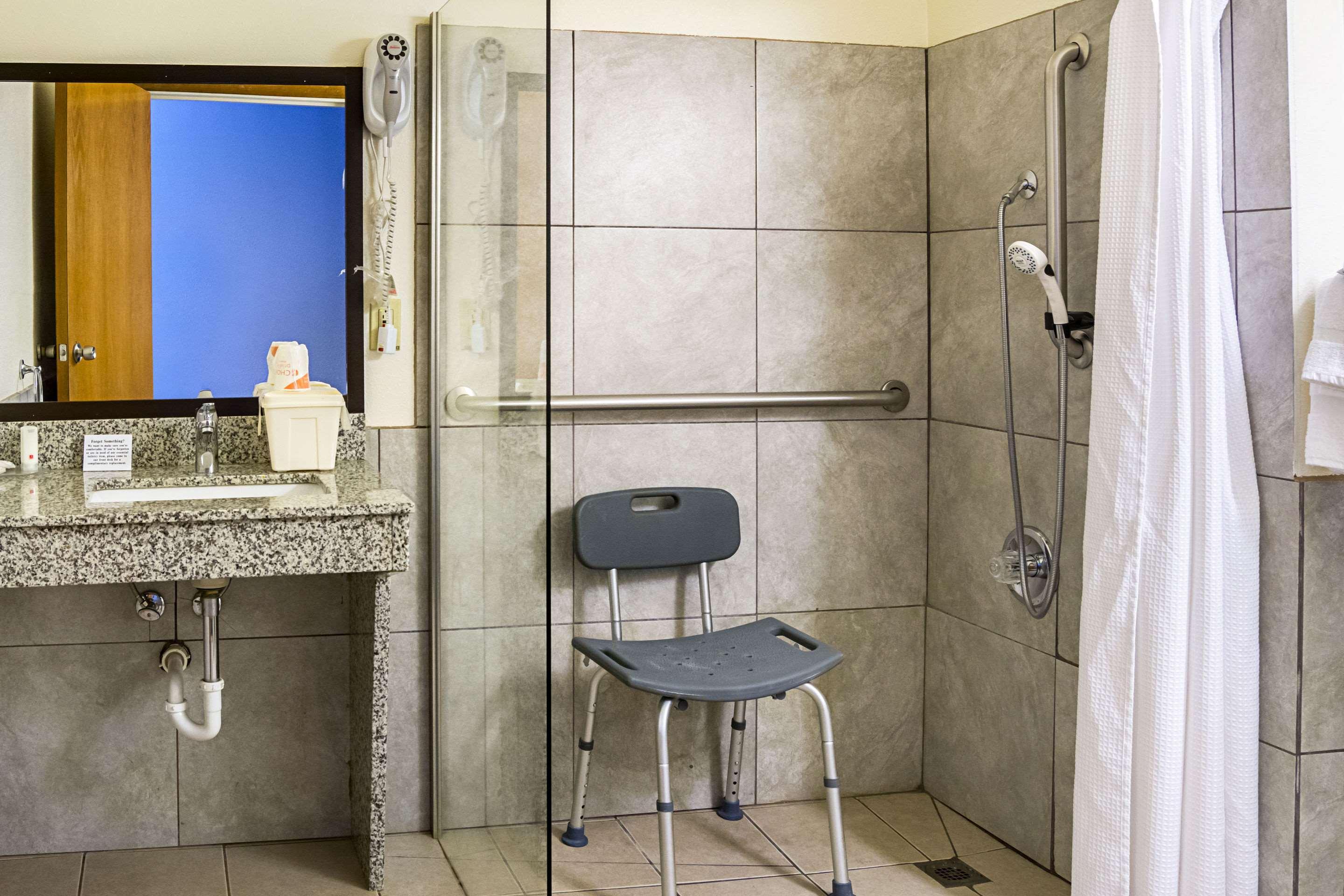 Quality Inn & Suites Clackamas - Portland מראה חיצוני תמונה