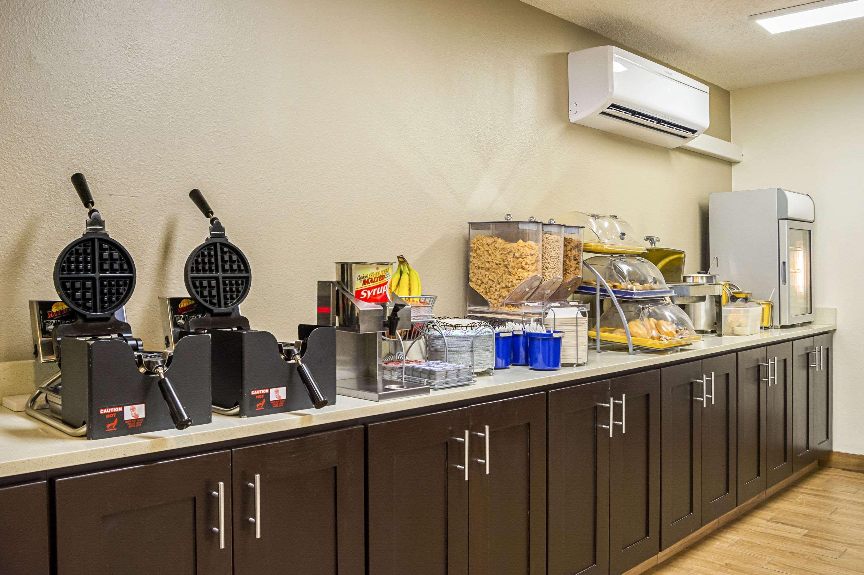 Quality Inn & Suites Clackamas - Portland מראה חיצוני תמונה