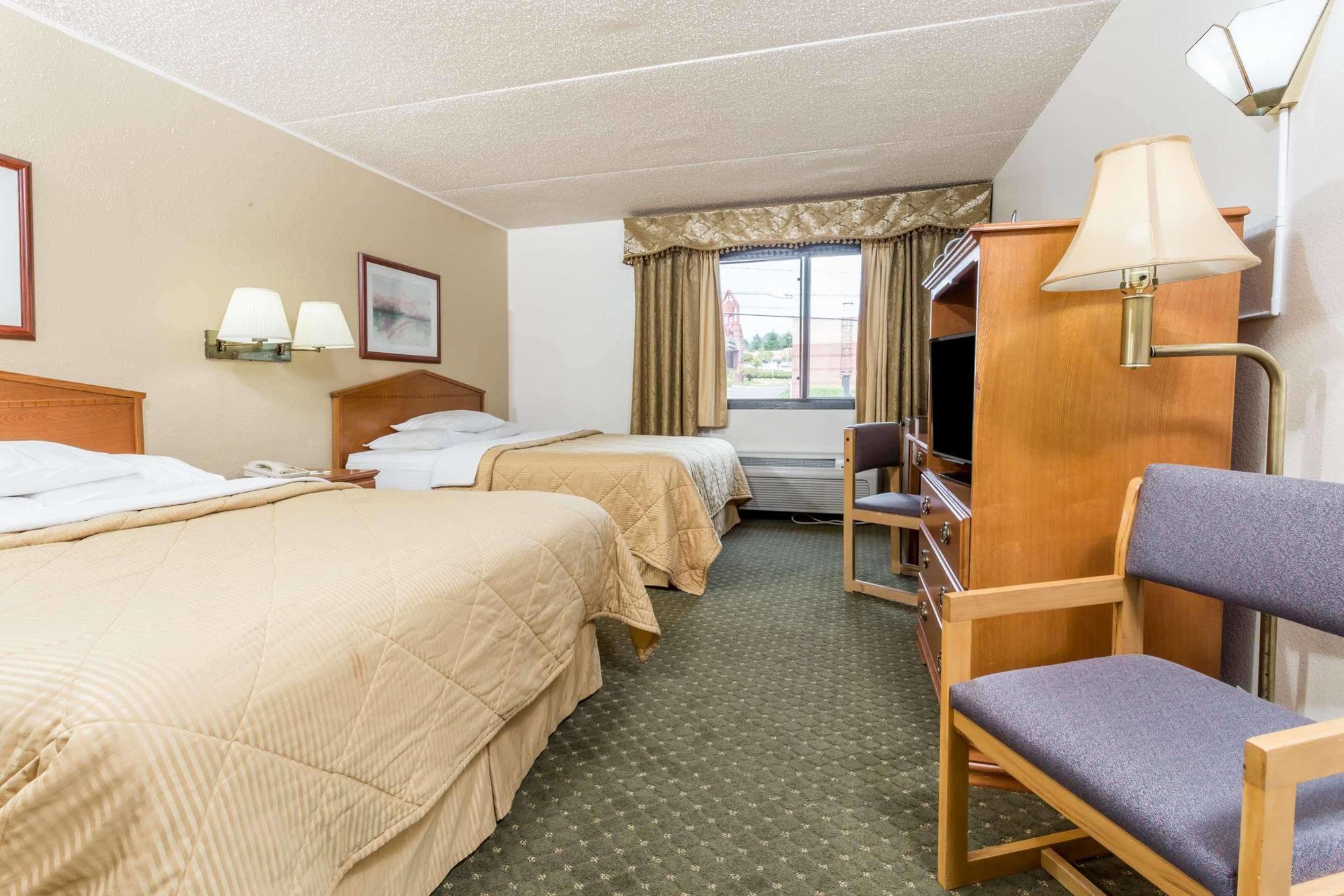 Quality Inn & Suites Clackamas - Portland מראה חיצוני תמונה