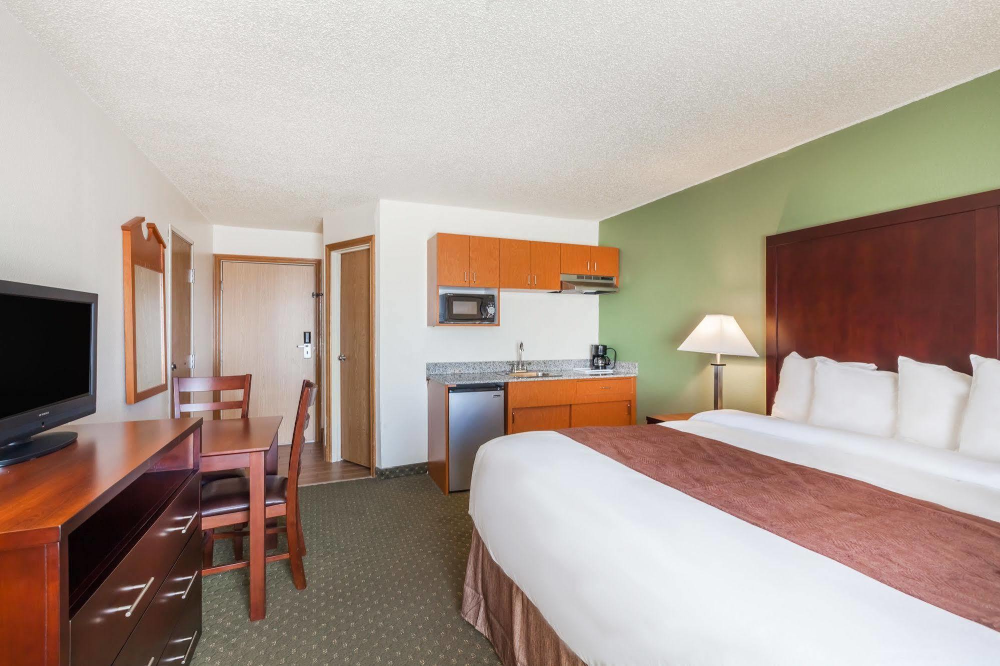 Quality Inn & Suites Clackamas - Portland מראה חיצוני תמונה
