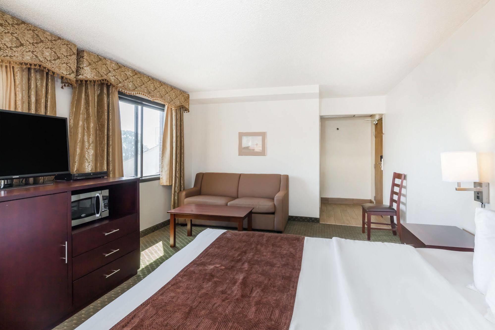 Quality Inn & Suites Clackamas - Portland מראה חיצוני תמונה