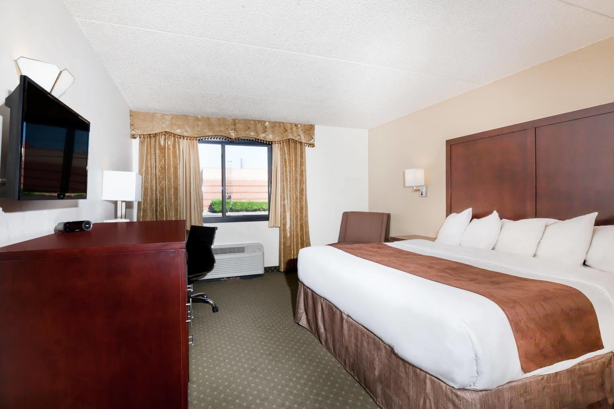 Quality Inn & Suites Clackamas - Portland מראה חיצוני תמונה