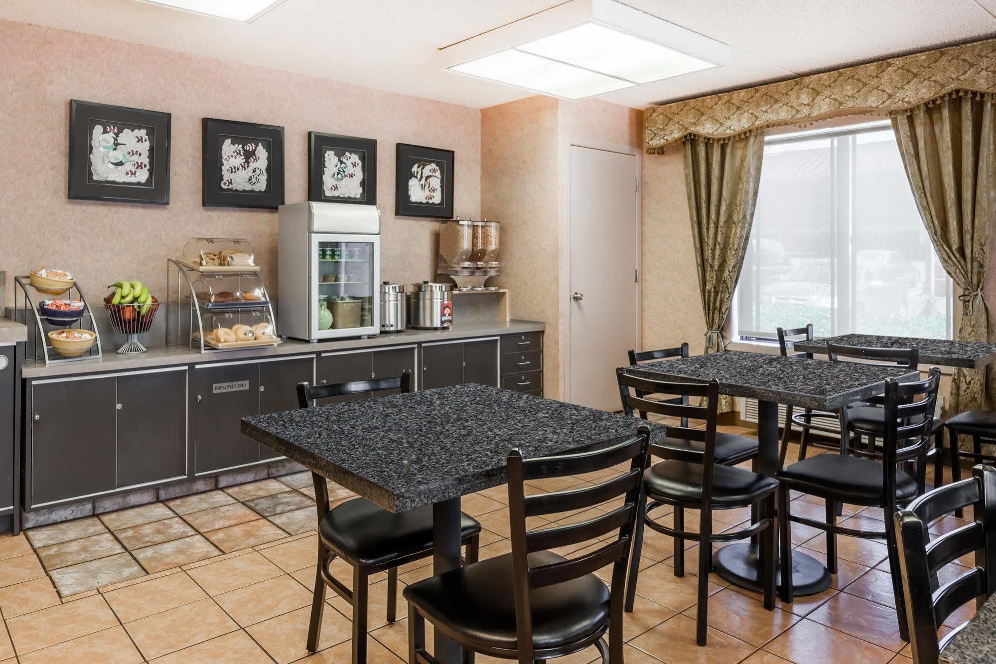 Quality Inn & Suites Clackamas - Portland מראה חיצוני תמונה
