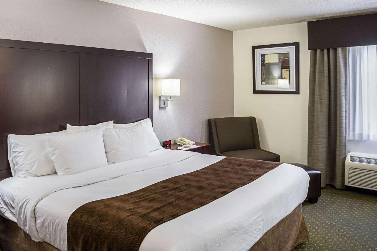 Quality Inn & Suites Clackamas - Portland מראה חיצוני תמונה